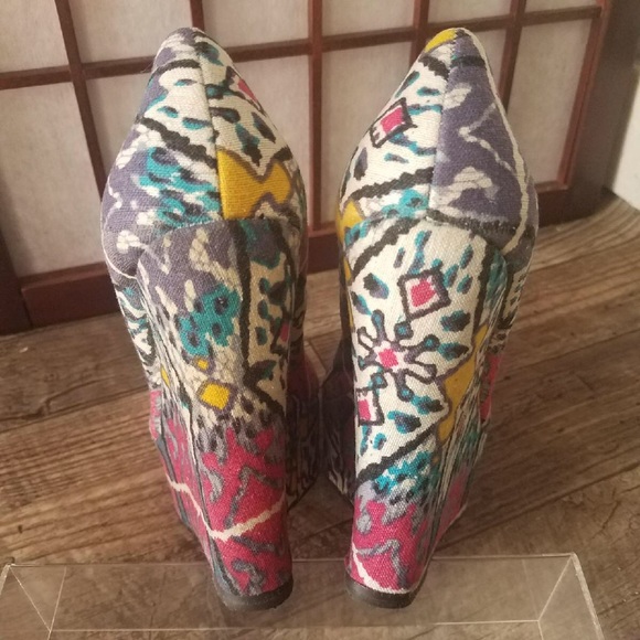 Steve Madden COLORFUL HEELS SIZE 5.5 - Picture 5 of 8